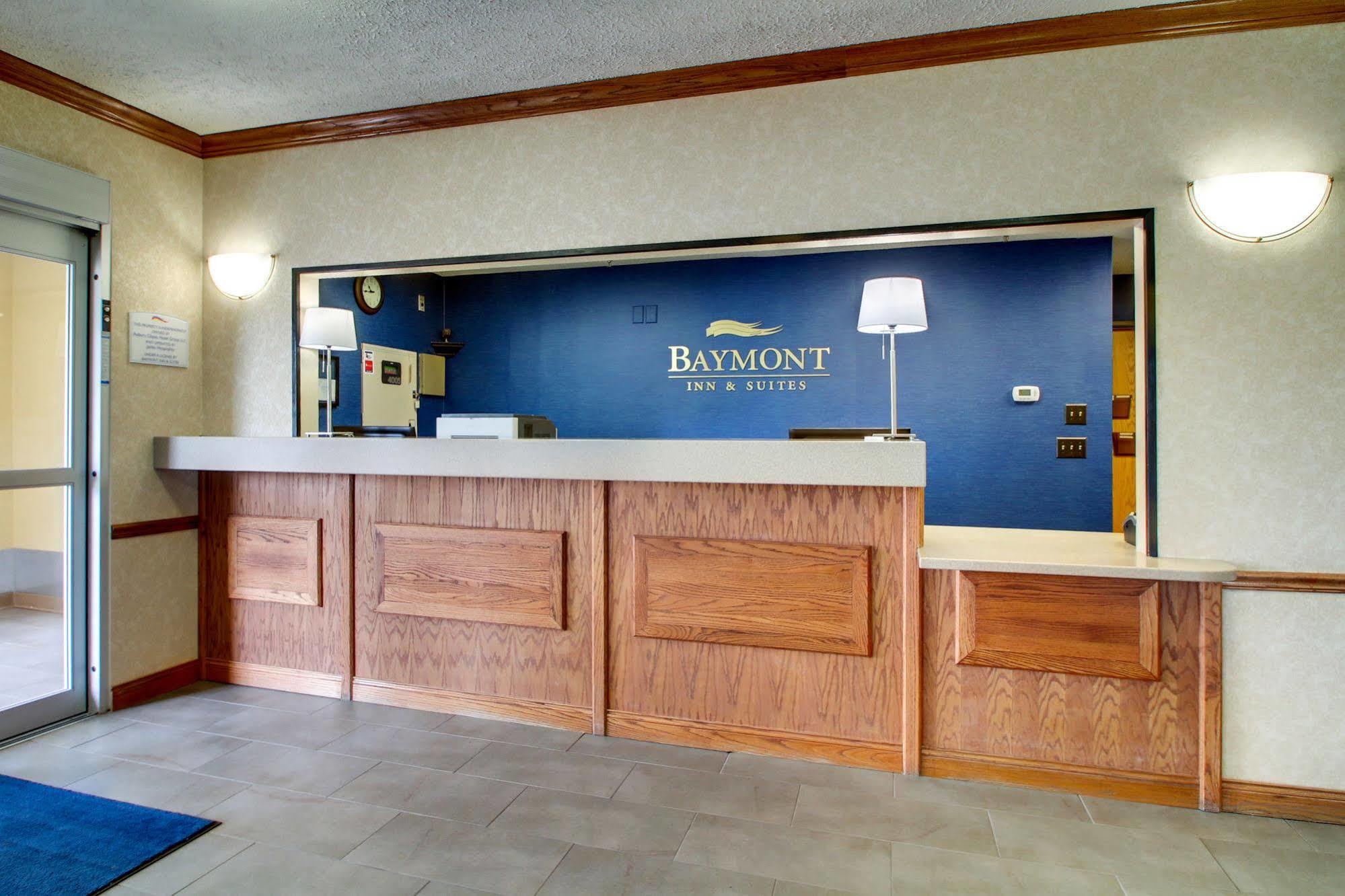 Hotel Baymont By Wyndham Galesburg Exterior foto